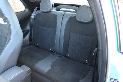 Abarth 500e Scorpionissima Cabrio