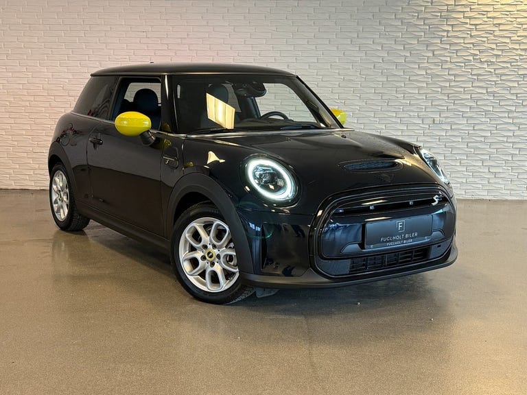 MINI Cooper SE Essential