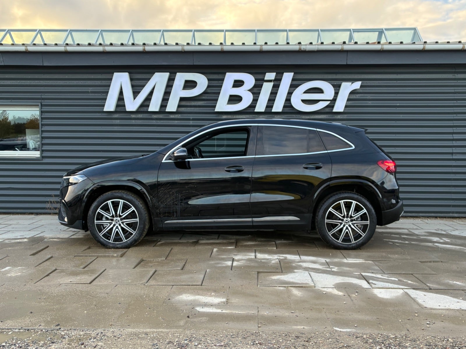 Billede af Mercedes EQA250+  AMG Line