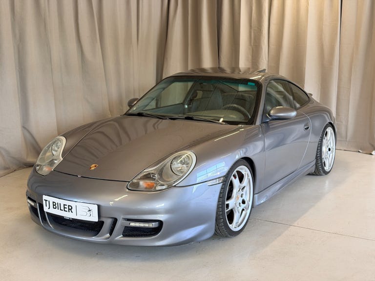 Porsche 911 Carrera 4 Coupé
