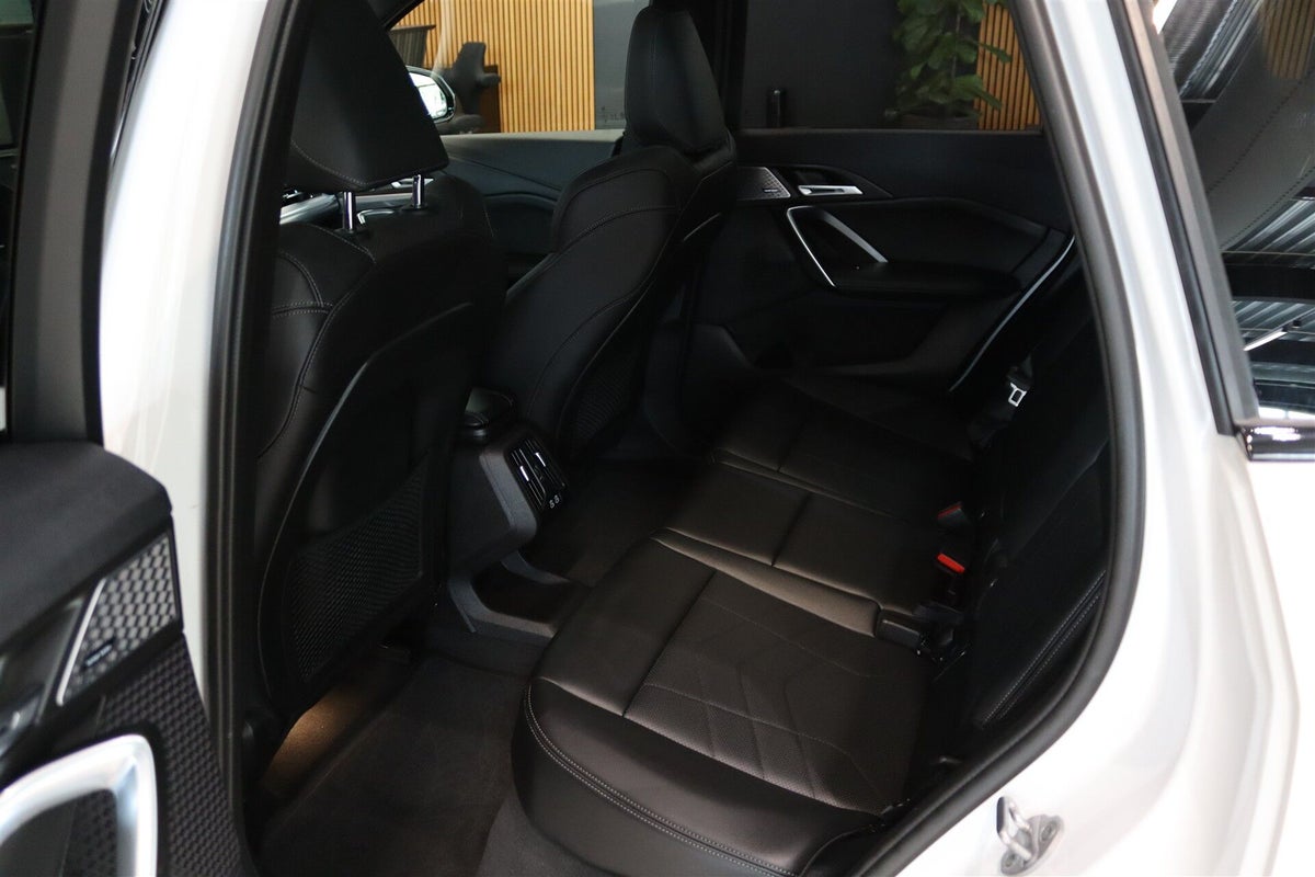 BMW iX1 xDrive30 Fully Charged M-Sport billede 6