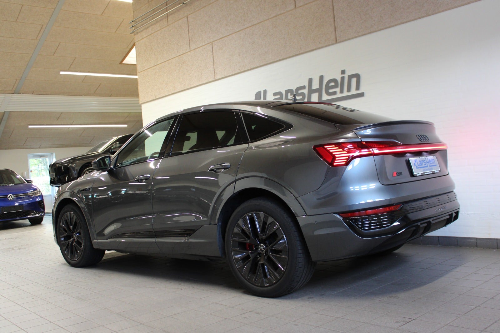Audi Q8 e-tron S-line Black Style Sportback quattro