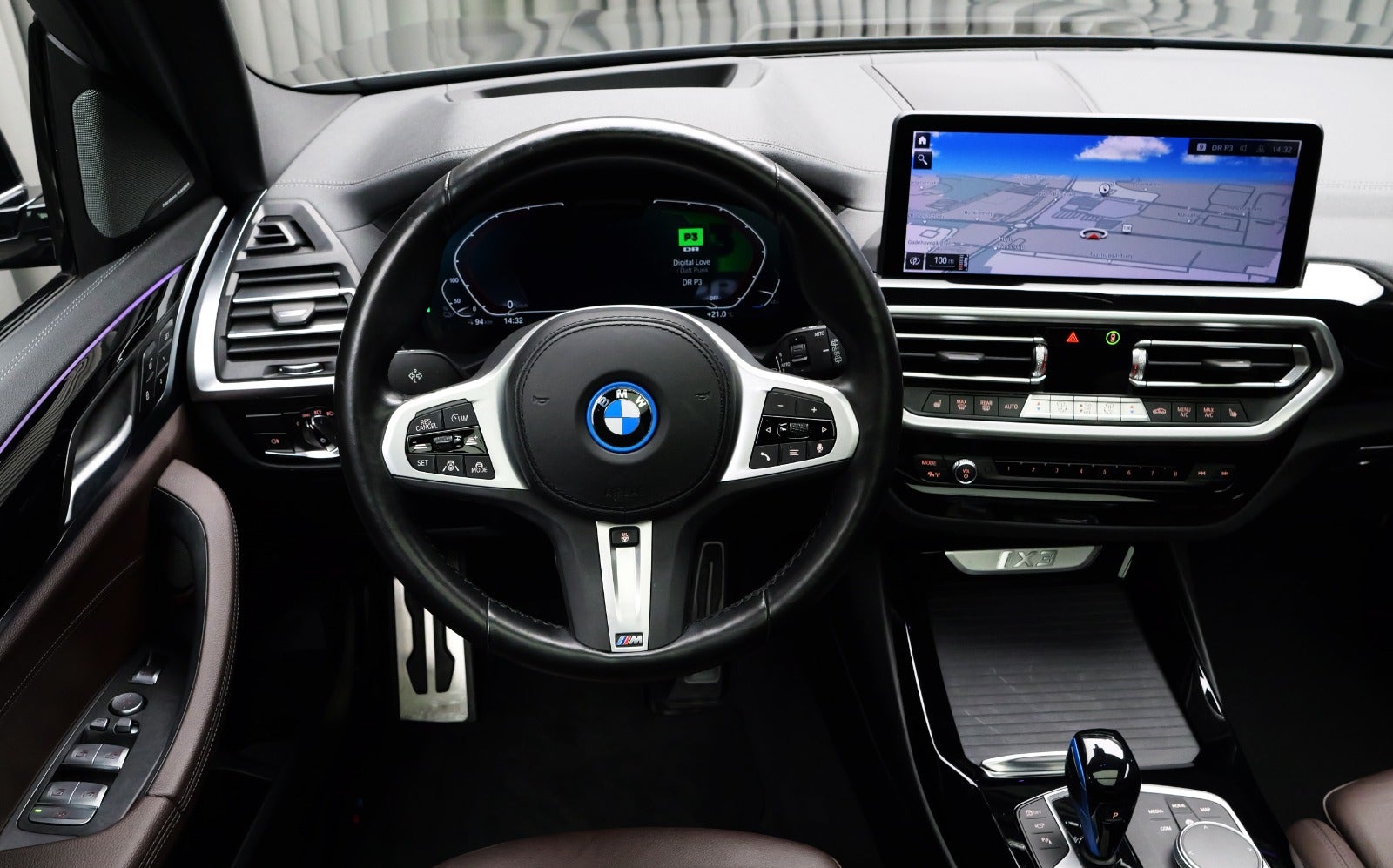 BMW iX3 Charged Plus M-Sport