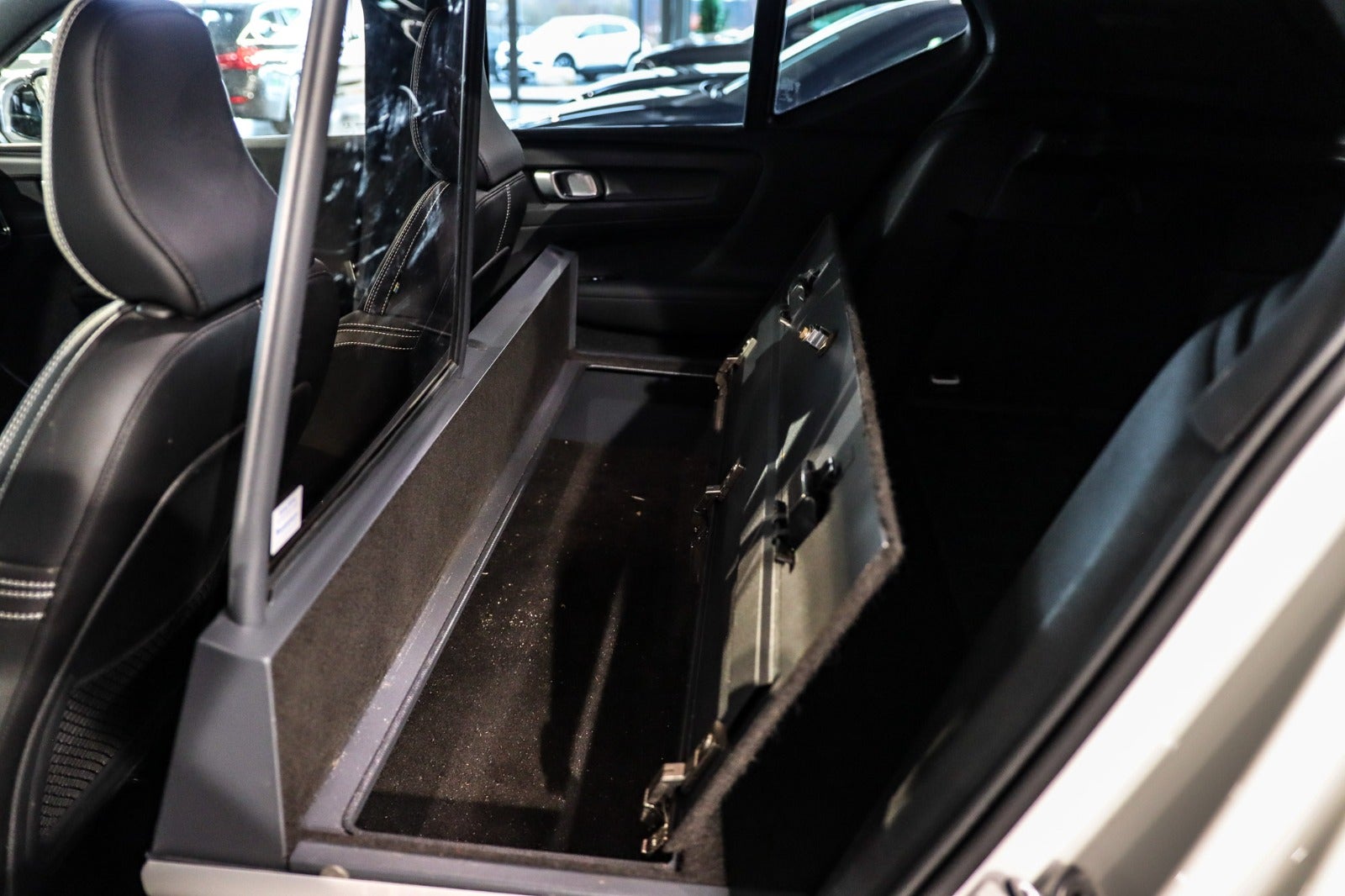 Billede af Volvo XC40 1,5 T5 ReCharge R-Design aut. Van