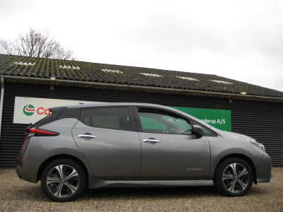 Nissan Leaf 62 e+ Tekna 5d