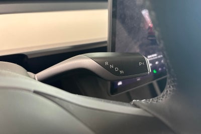 Tesla Model Y Performance AWD