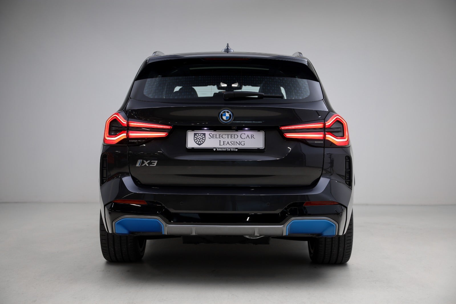 BMW iX3 Charged Plus M-Sport