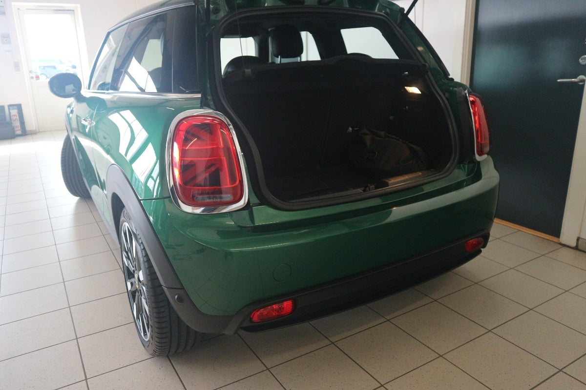 MINI Cooper SE Classic Trim