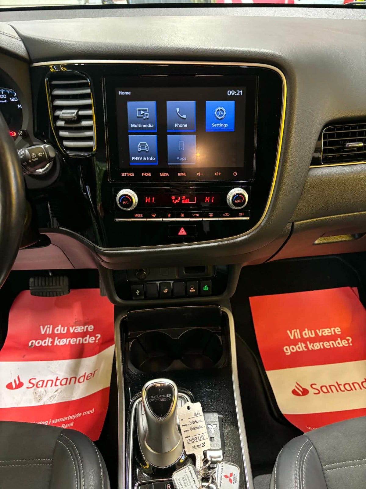 Billede af Mitsubishi Outlander 2,4 PHEV Inform CVT 4WD