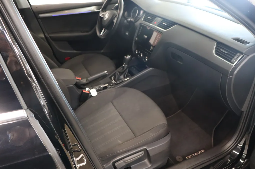 Skoda Octavia TSi 150 Style Combi DSG
