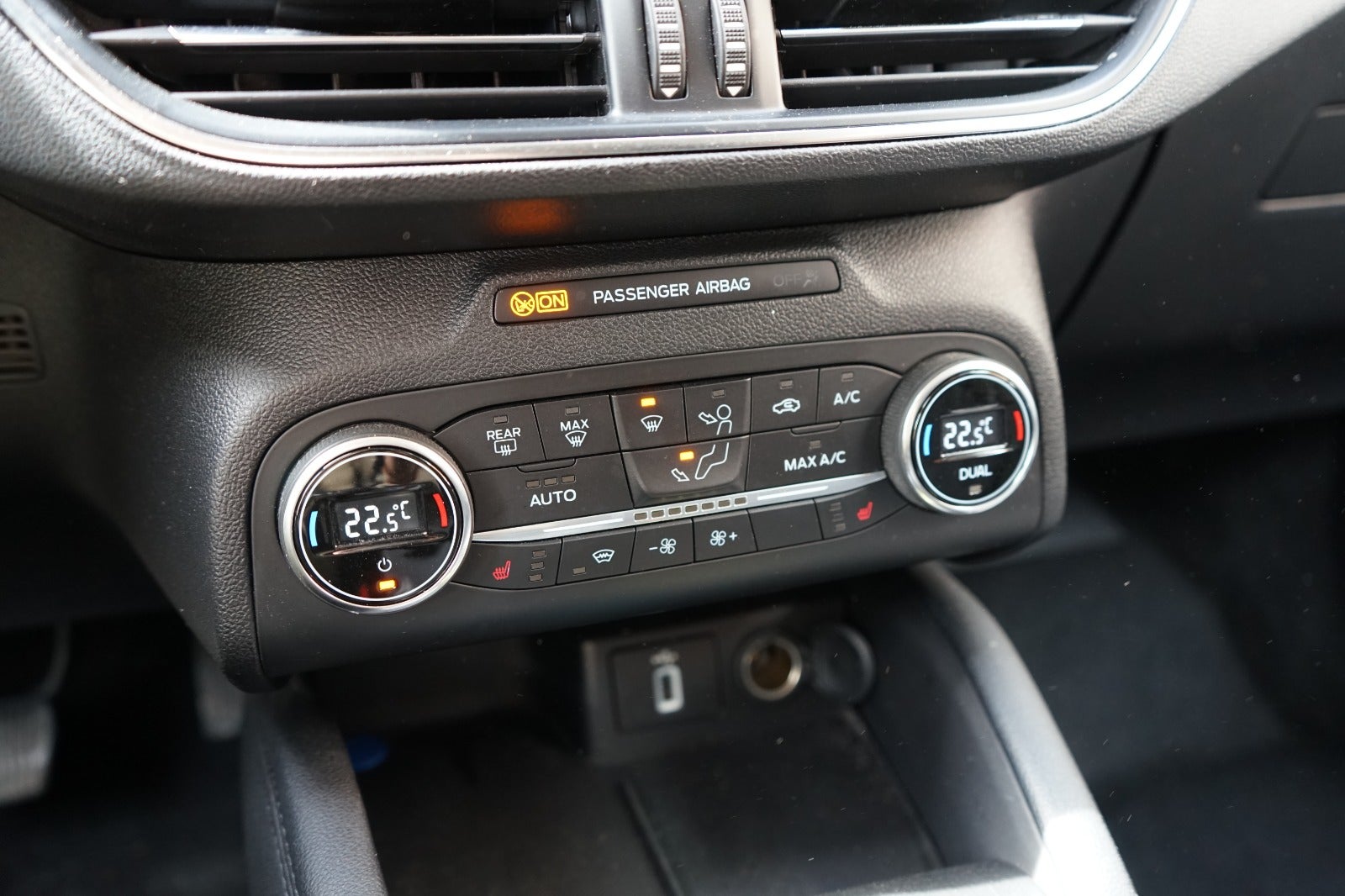 Billede af Ford Focus 1,5 EcoBlue Titanium aut. Van