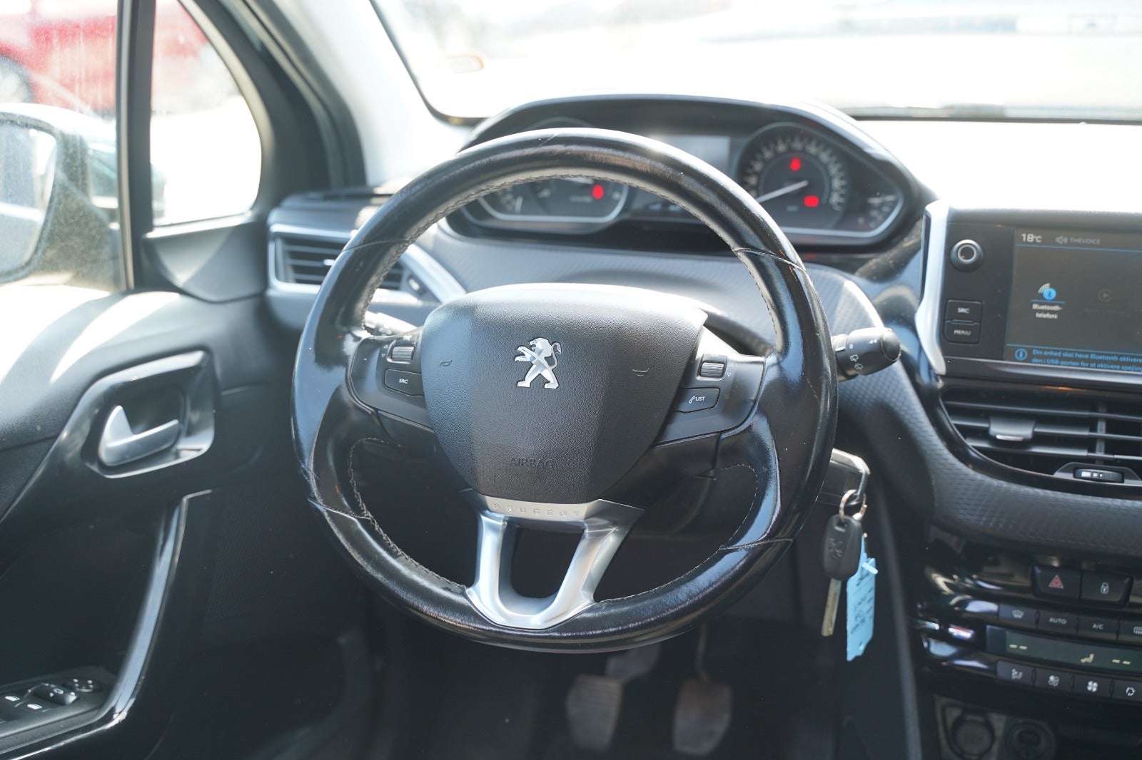 Billede af Peugeot 208 1,6 BlueHDi 100 Allure
