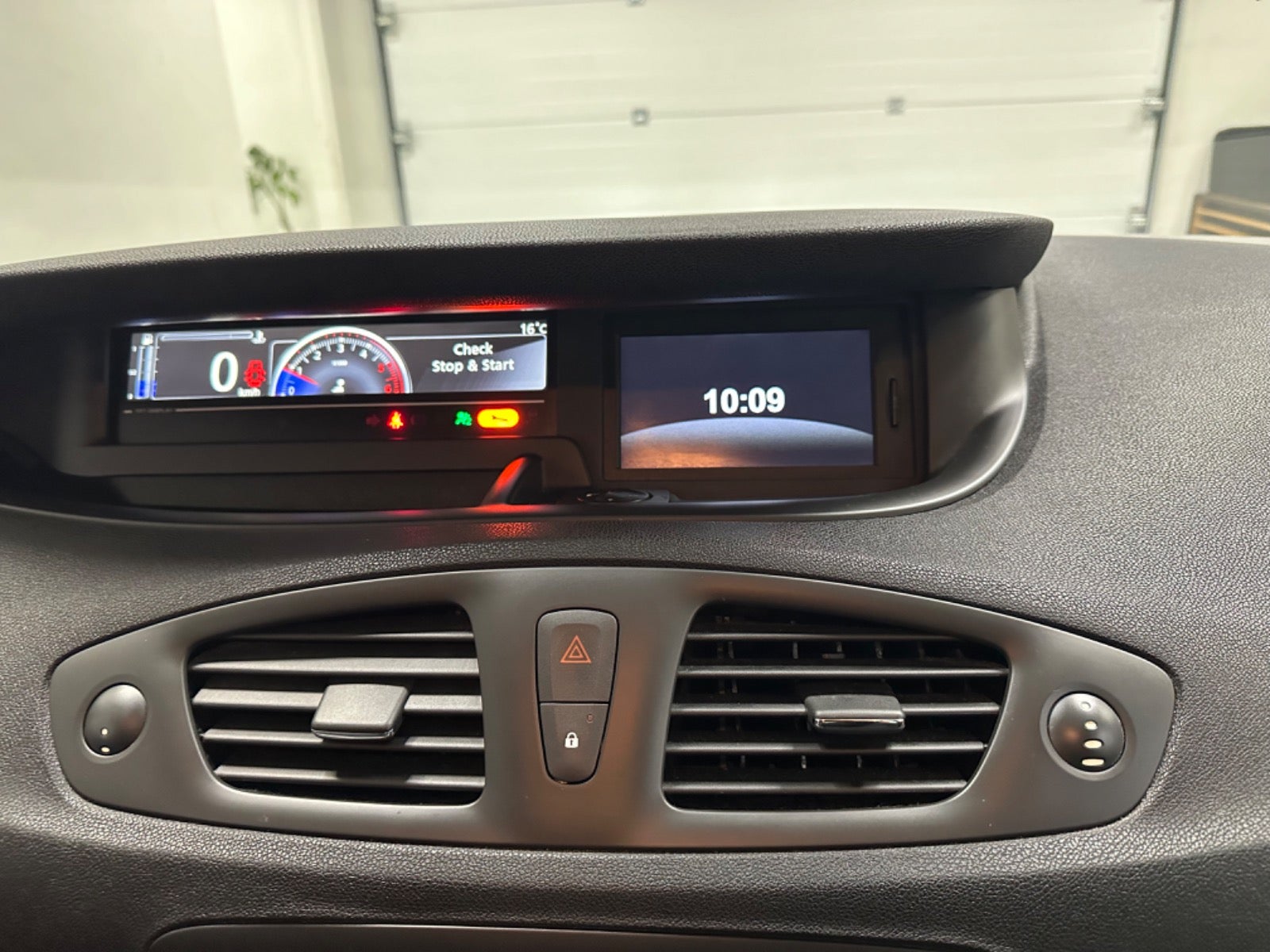 Renault Grand Scenic III 2016