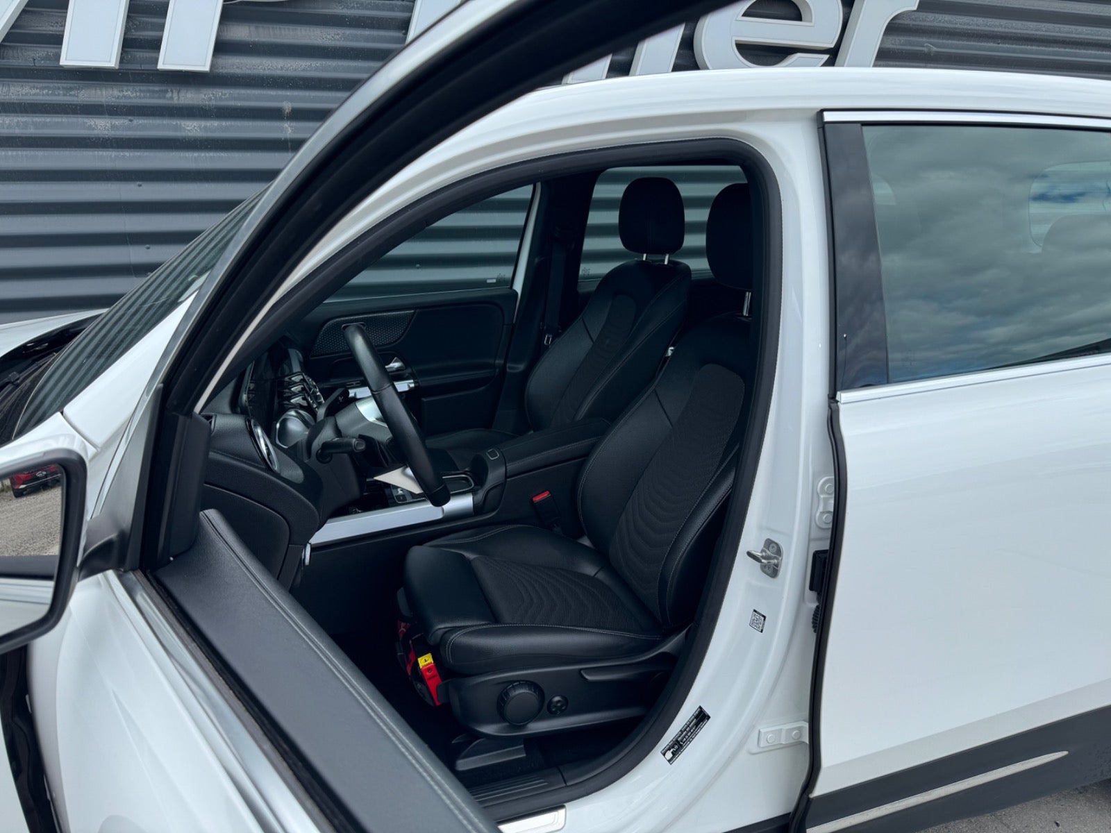 Billede af Mercedes EQB250+  Progressive
