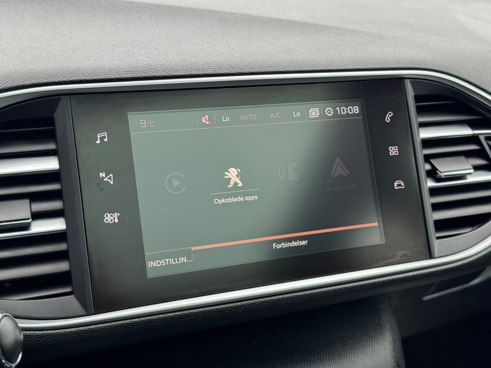 Billede af Peugeot 308 1,6 BlueHDi 120 Allure Sky