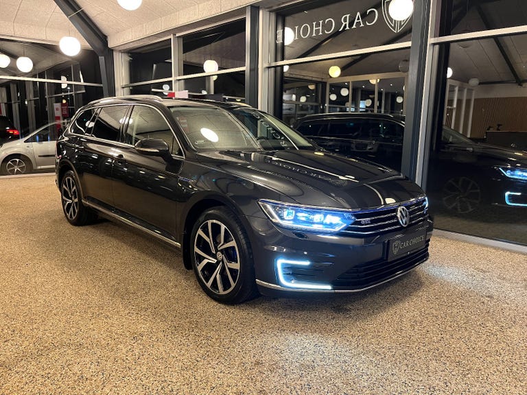 VW Passat GTE Variant DSG