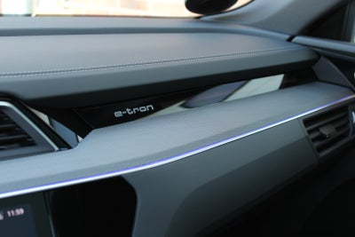 Audi Q8 e-tron S-line Sportback quattro