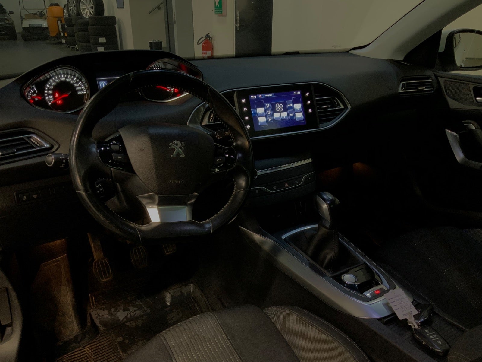 Peugeot 308 (8/8)