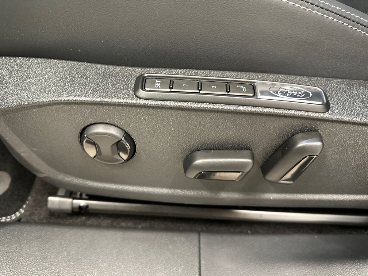 Ford Explorer Premium Extended Range billede 19