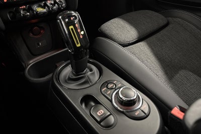 MINI Cooper SE Classic Trim