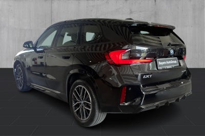 BMW iX1 eDrive20 M-Sport - 2