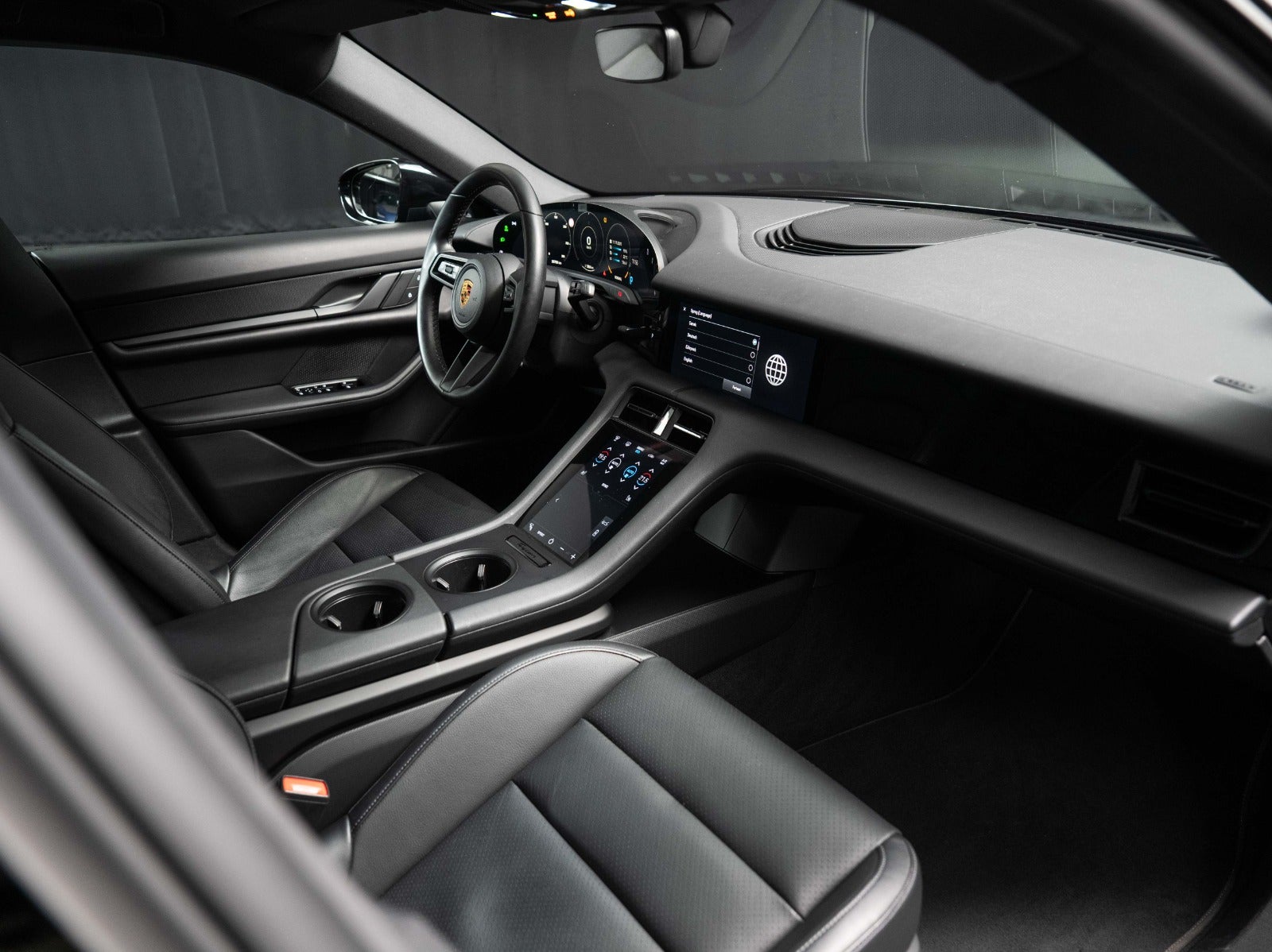 Gallery image 15 of 17