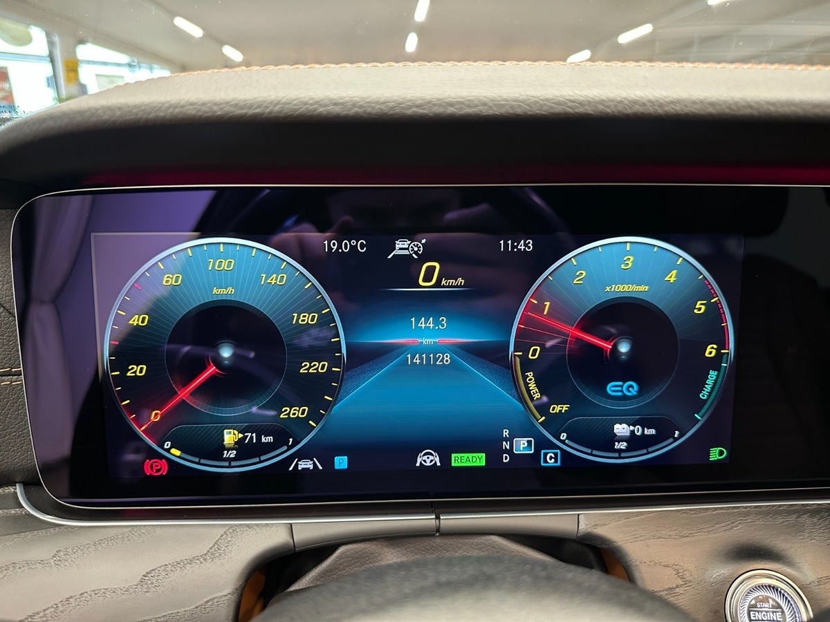 Billede af Mercedes E300 de 2,0 AMG Line stc. aut.