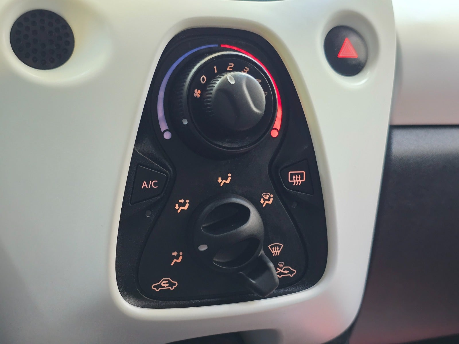 Billede af Peugeot 108 1,0 e-VTi 69 Allure