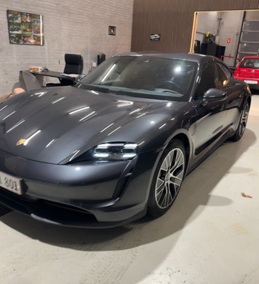 Porsche Taycan  Performance+ 4d