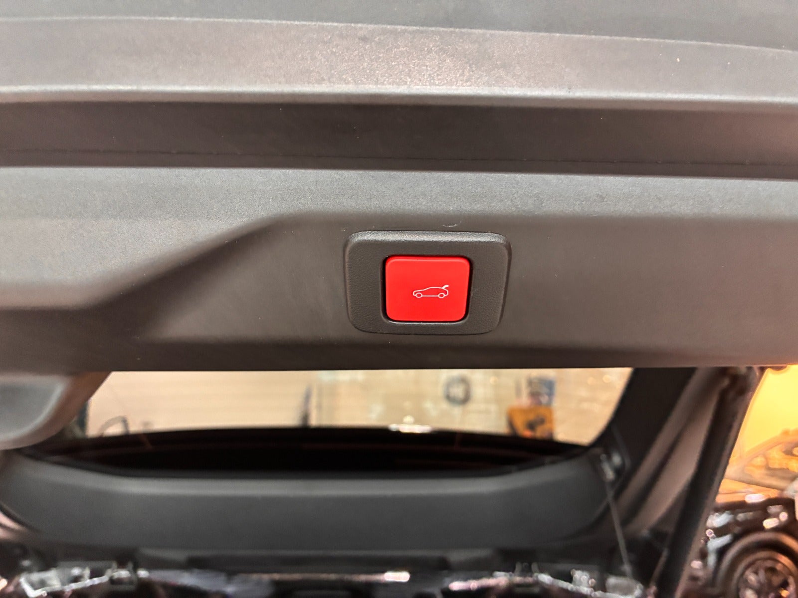 Billede af Peugeot e-3008 77 GT Pack