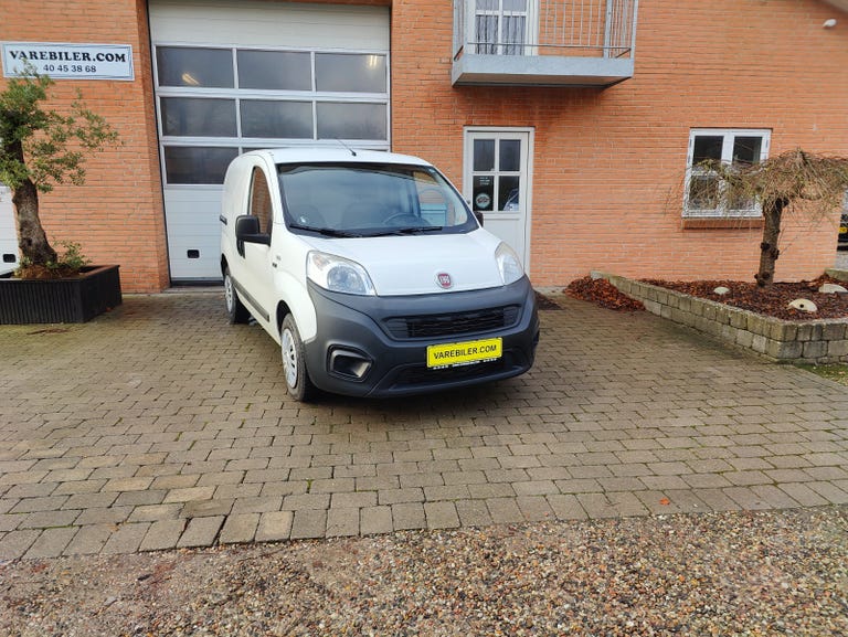 Fiat Fiorino MJT 80 Professional Van