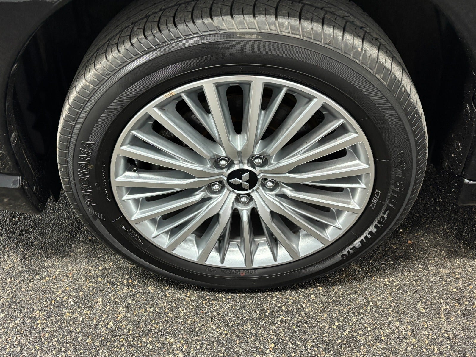 Billede af Mitsubishi Outlander 2,4 PHEV Instyle CVT 4WD