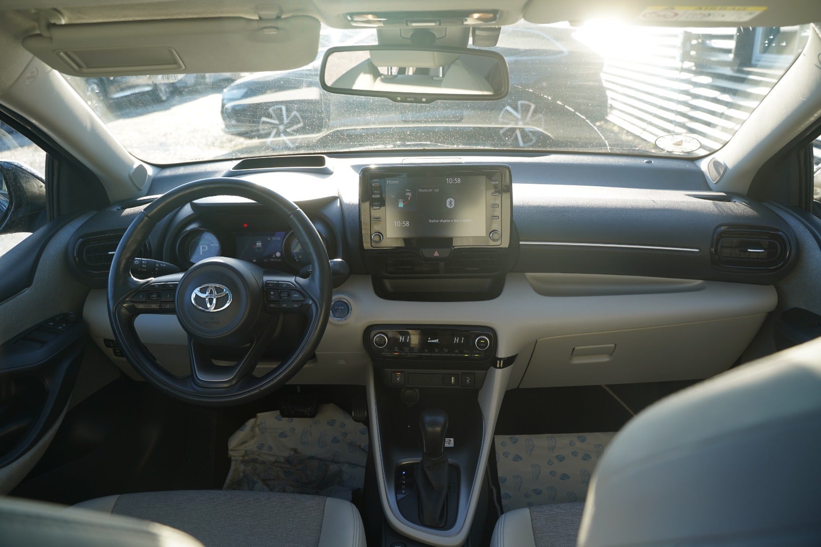 Billede af Toyota Yaris 1,5 Hybrid H4 e-CVT