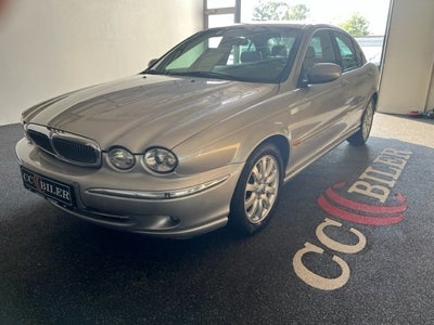 Jaguar X-type 2,5 Classic aut. 4d