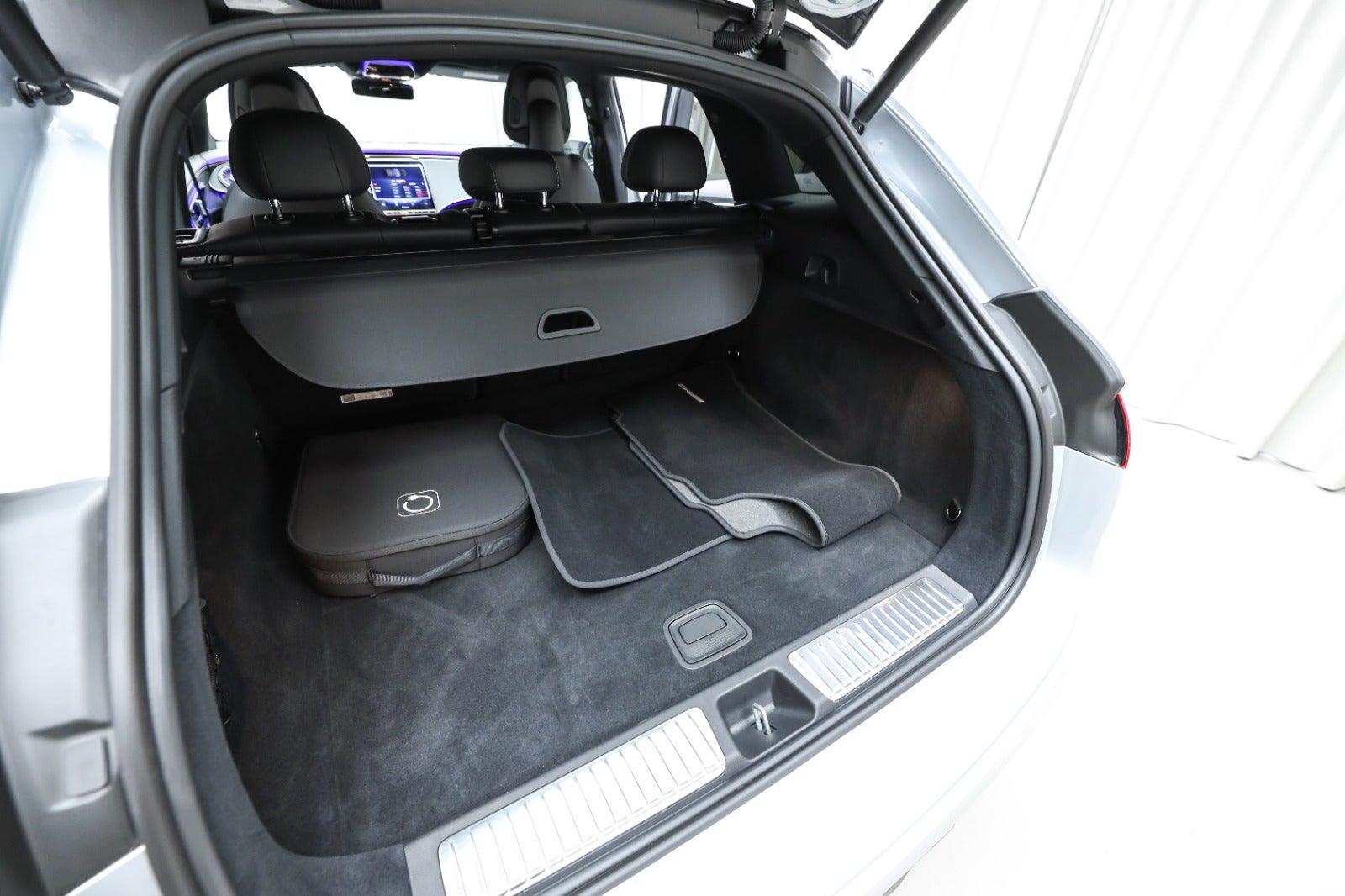 Mercedes-Benz EQE 350 SUV
