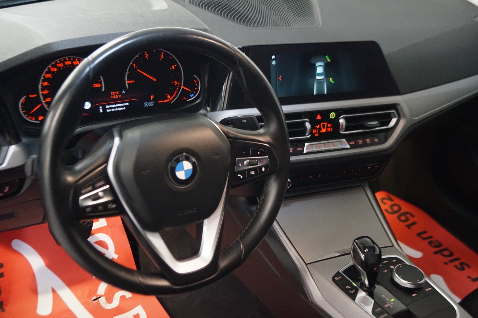 BMW 320d Connected aut.
