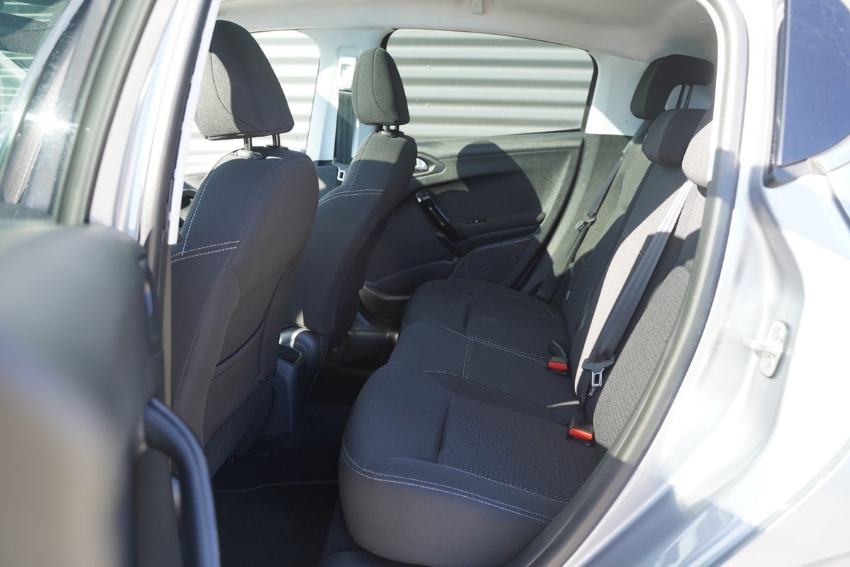 Billede af Peugeot 208 1,5 BlueHDi 100 Allure Sky