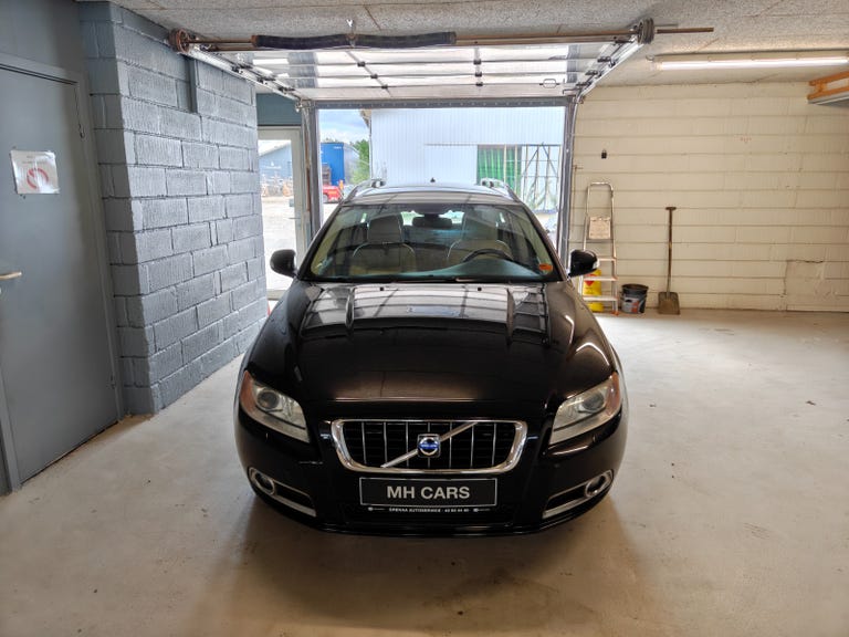 Volvo V70 T Momentum aut.