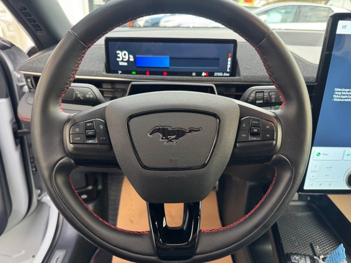 Billede af Ford Mustang Mach-E 75 Premium Standard Range AWD