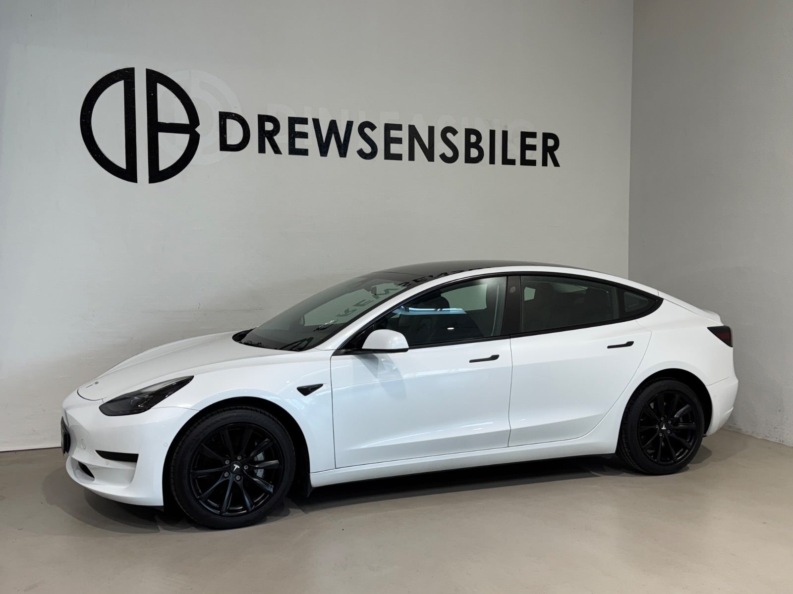 Tesla Model 3 Standard Range+ RWD A