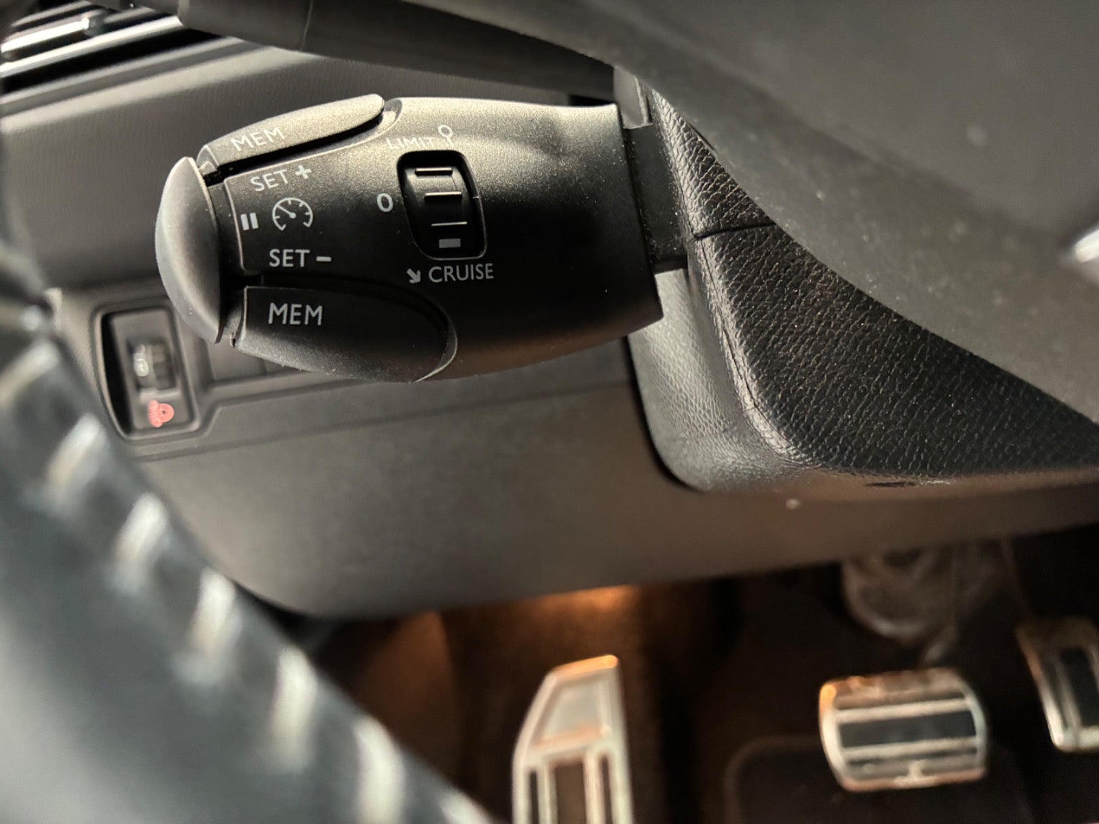 Billede af Peugeot 308 1,2 e-THP 130 Allure Sky SW EAT6