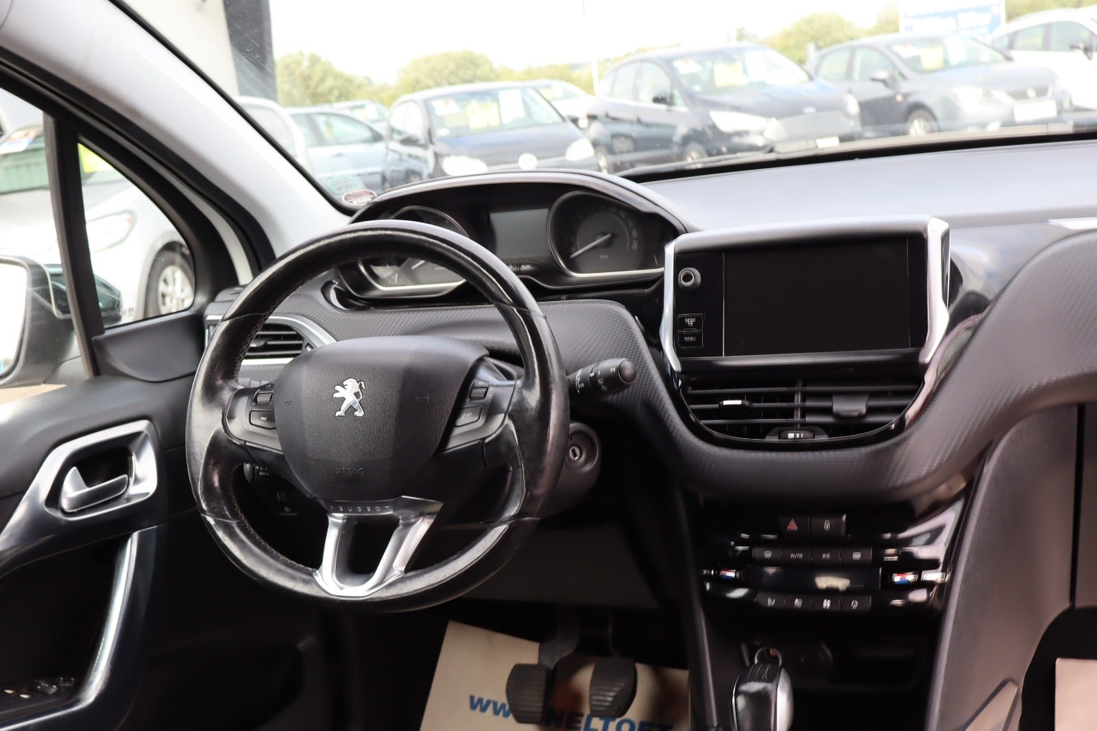 Billede af Peugeot 2008 1,2 VTi 82 Allure