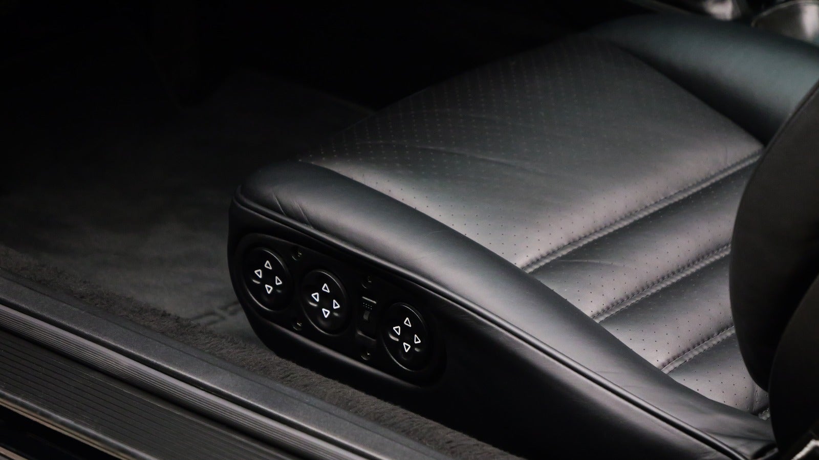 Porsche 911 Carrera 2 Cabriolet