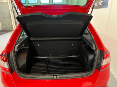 Skoda Rapid TSi 110 Ambition Spaceback