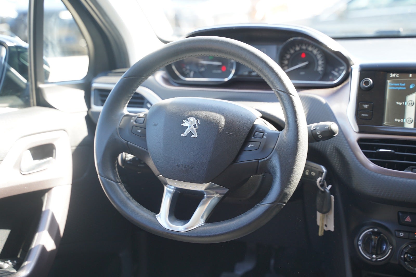 Billede af Peugeot 2008 1,2 VTi 82 Allure