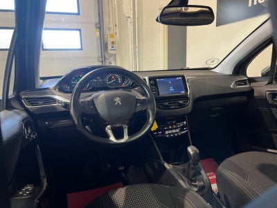 Peugeot 208 PureTech 82 Allure Sky