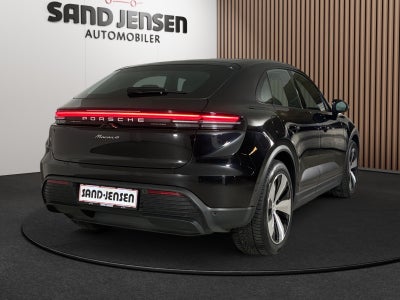 Porsche Macan 4 