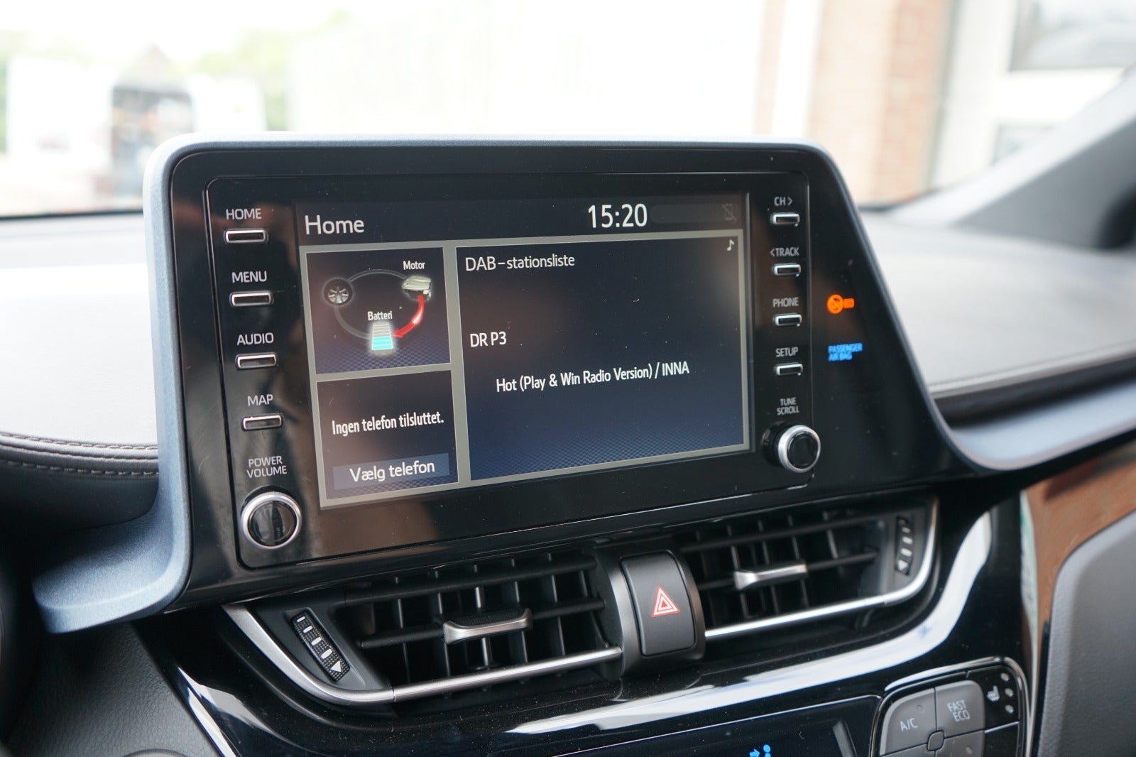 Billede af Toyota C-HR 1,8 Hybrid C-ENTER CVT Van