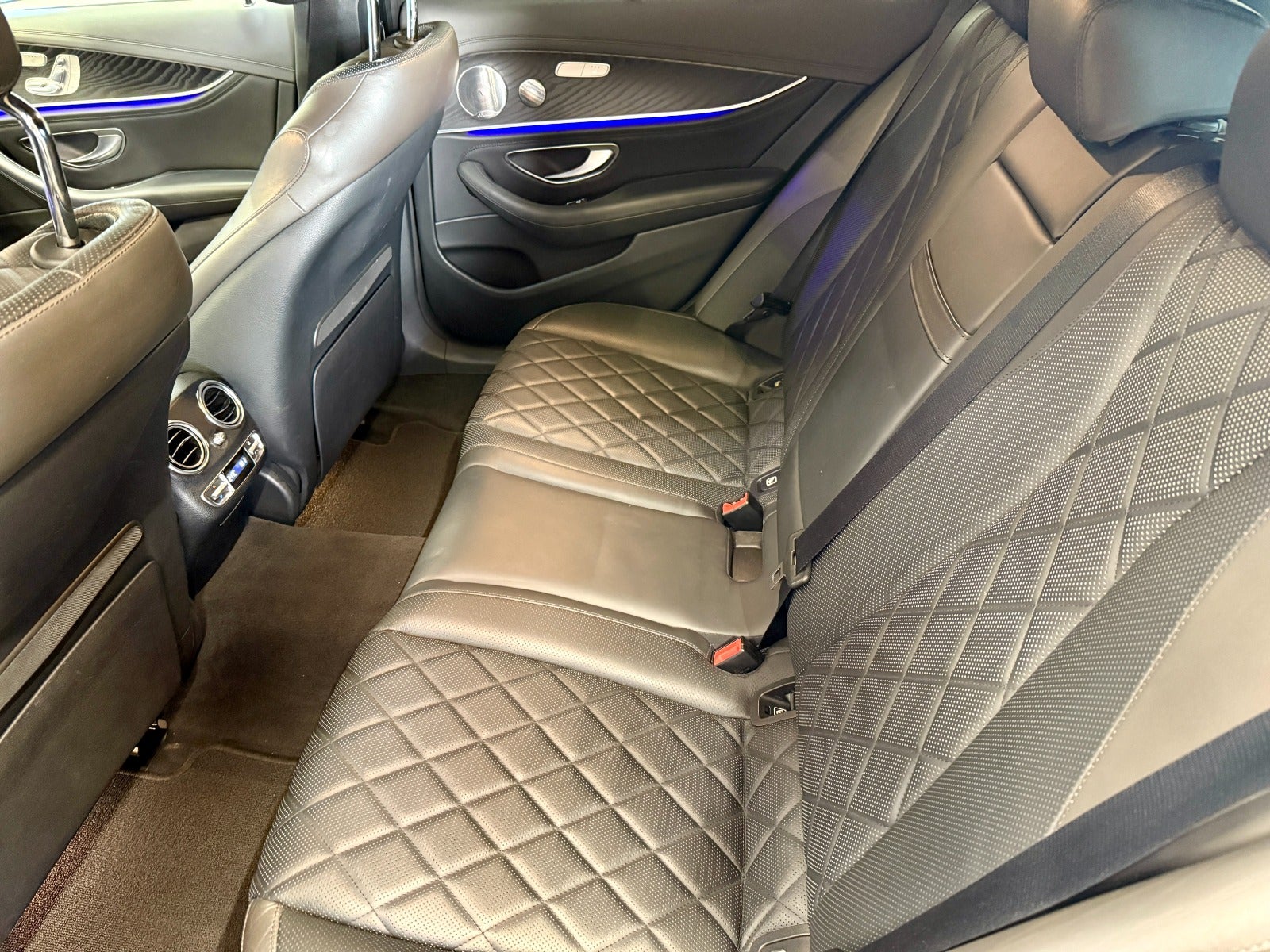 Billede af Mercedes E300 de 2,0 AMG Line stc. aut.