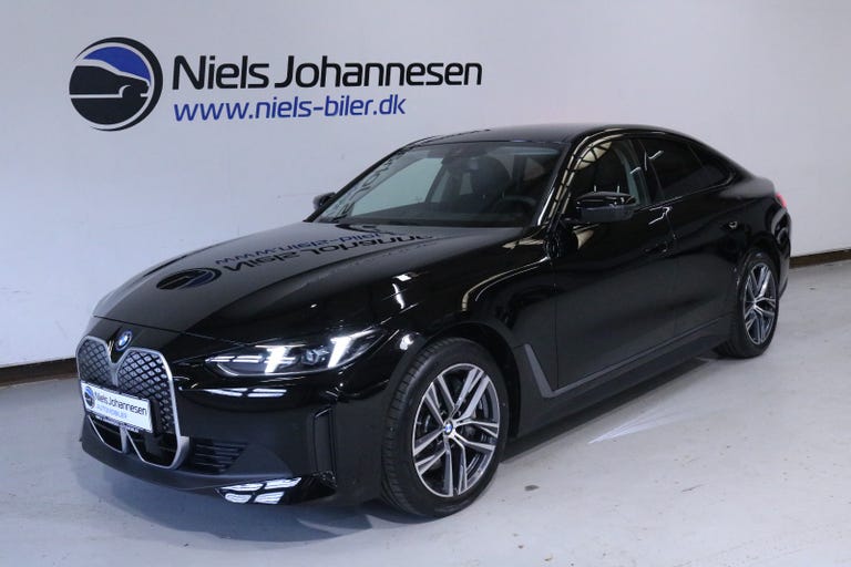 BMW i4 eDrive35